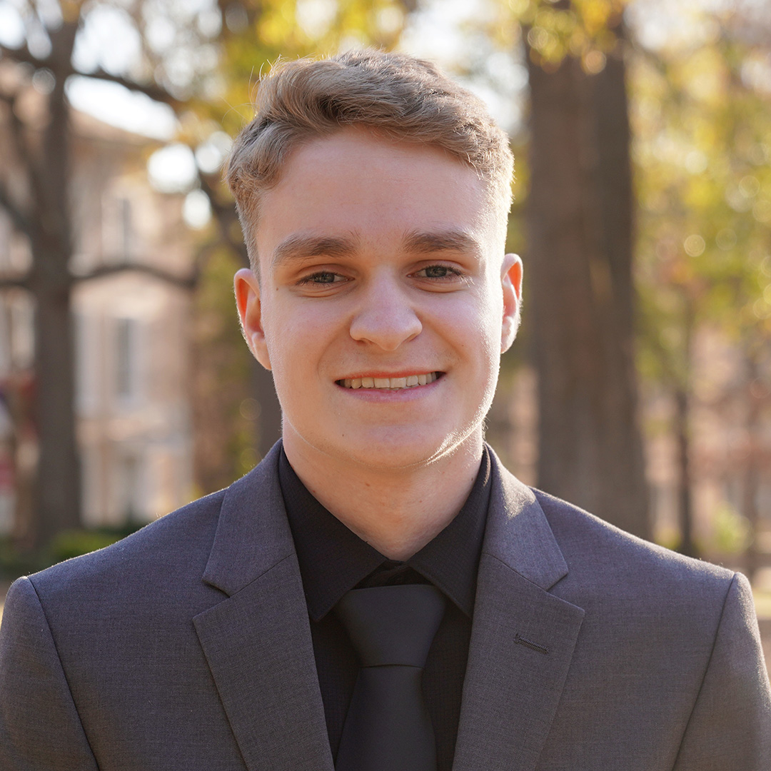 Gavin Flynn headshot