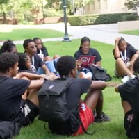 Summer seniors gather on the horseshoe.